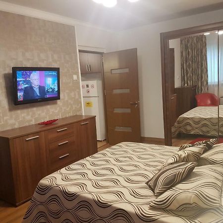 Апартаменти Casa Mirage Крайова Екстер'єр фото